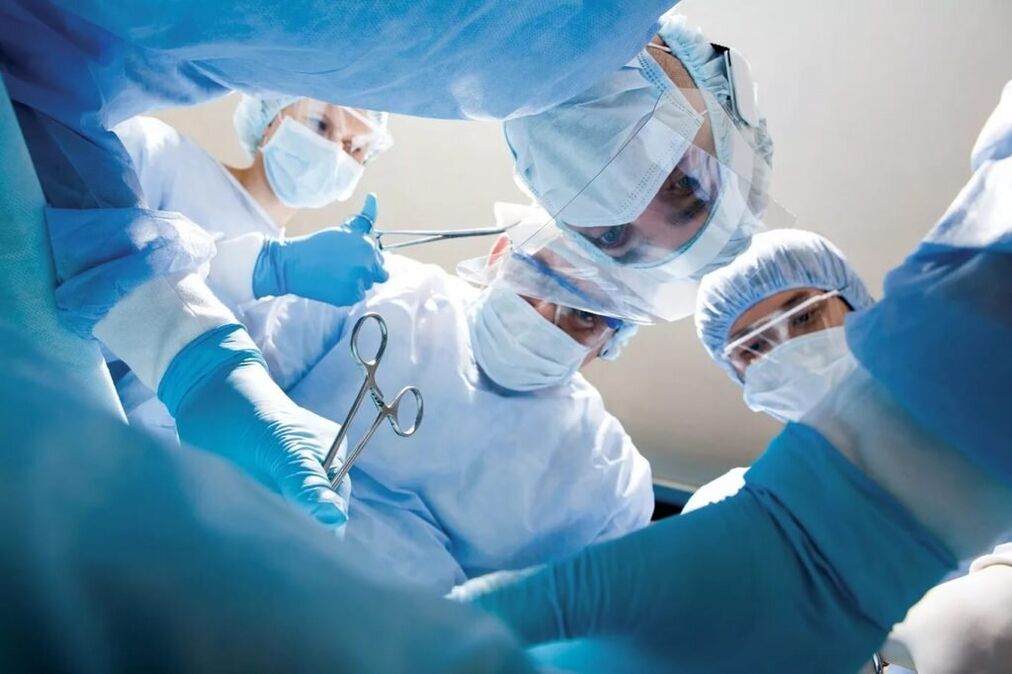 In case of complicated thoracic osteochondrosis, surgical intervention is performed